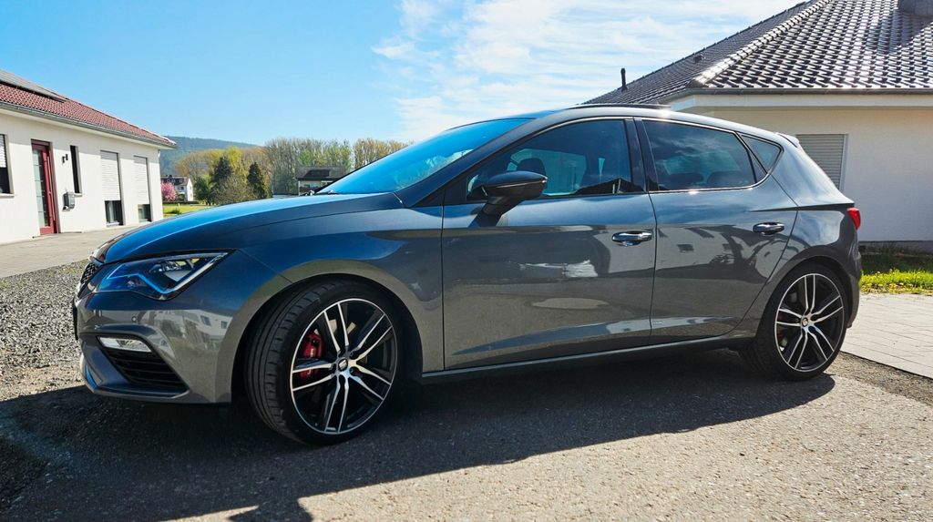 Seat Leon 98.834 km 20.900 &euro; Edertal 34549