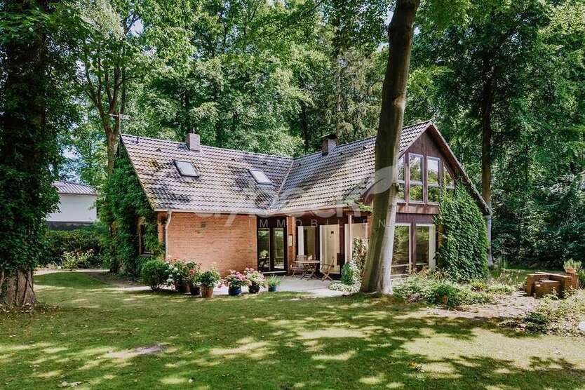 Haus zum Kaufen in Adendorf 576.000 € 169 m²
