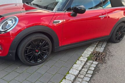Mini Cooper Cabrio 32.000 km 20.800 € Benningen am Neckar 71726