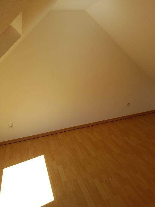 TOP!!! RENOVIERTES + TOP AUFGETEILTES + GROSSZÜGIGES DACHGESCHOSS APARTMENT in OBERHAUSEN - KLOSTERHARDT!!! 2 zimmer