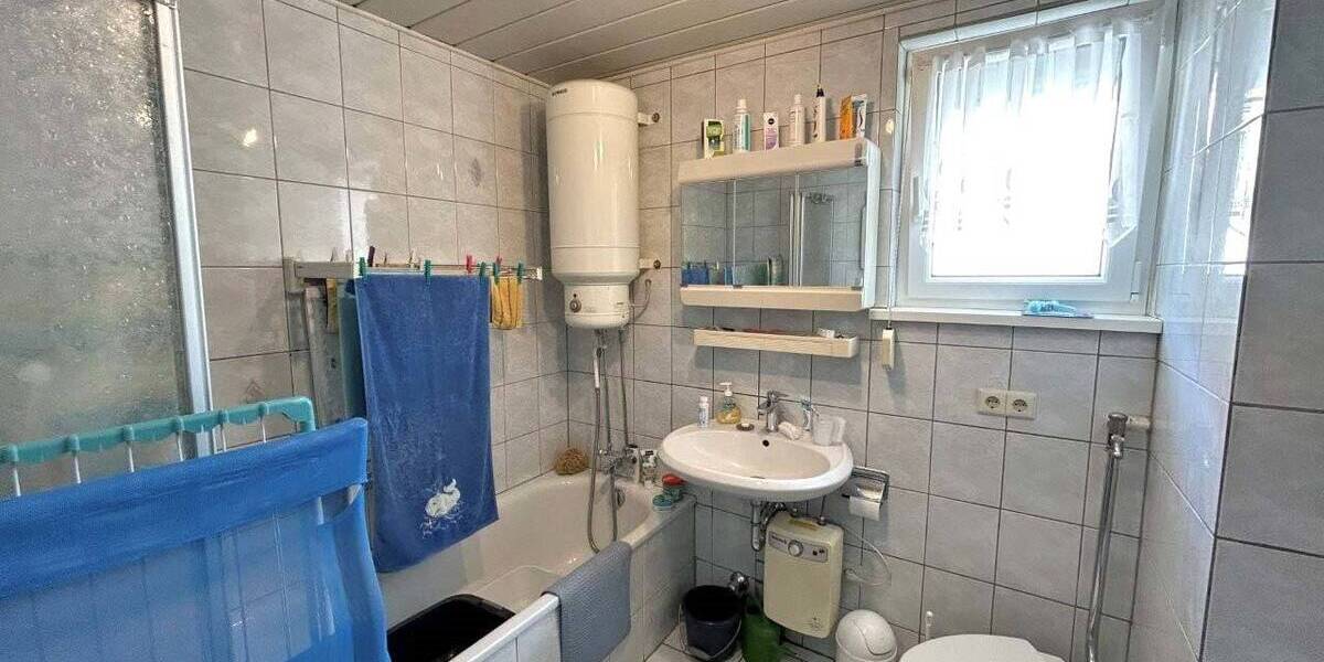 Mehrfamilienhaus, Wohnhaus Kulmbach Ziegelhütten - 8 Zimmer, 175 m&sup2;, 179.000&euro; | Angebot:26346500