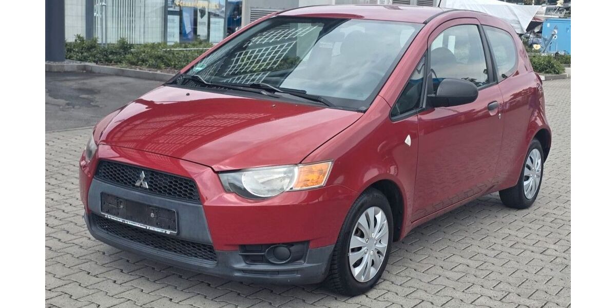 Mitsubishi Colt 92.000 km 2.499 &euro; Berlin 12439
