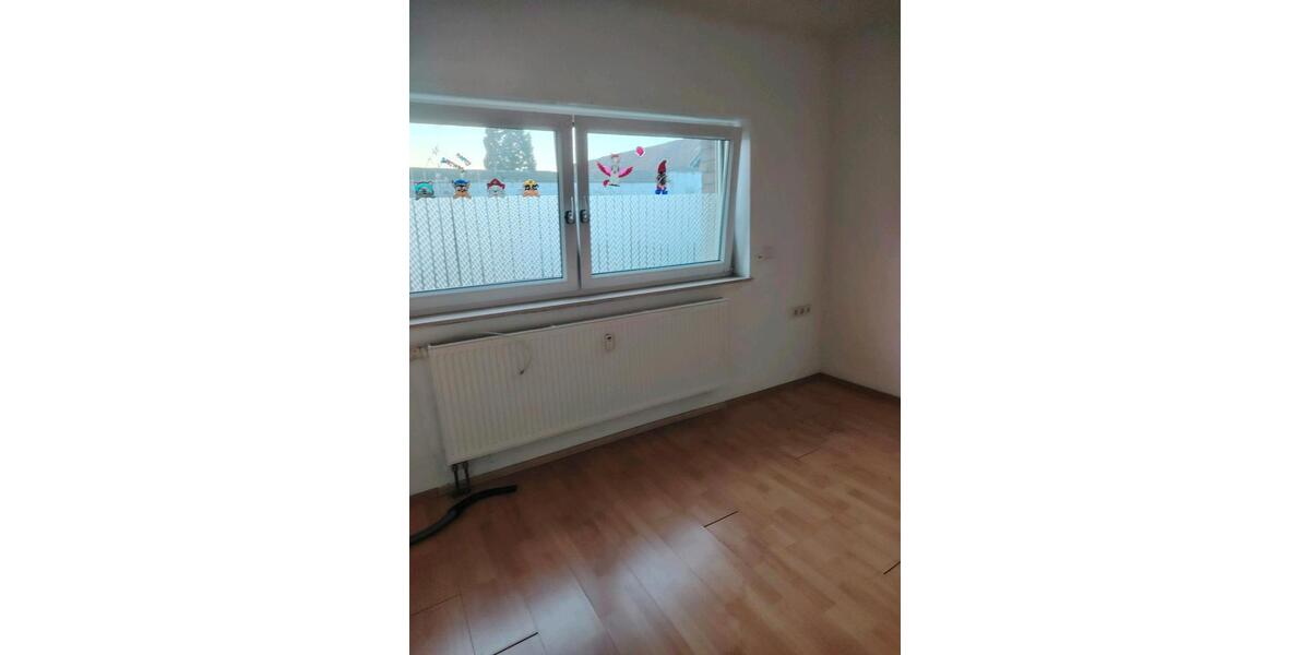Erdgeschoßwohnung Elsdorf - 4 Zimmer, 135 m&sup2;, 1.420&euro; | Angebot:26656978