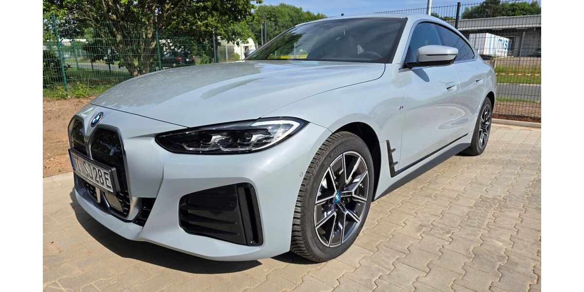 BMW i4 37.370 km 46.400 &euro; Nienburg/Weser 31582