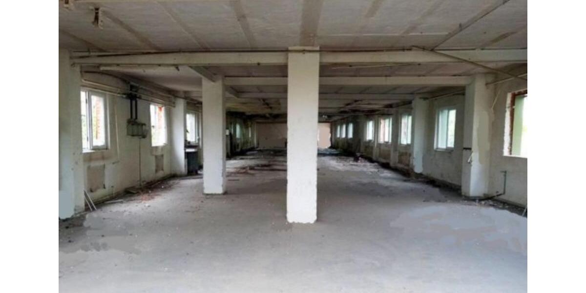 WERKSTATT LAGER GARAGE HALLE GROSSGARAGE 520 qm zimmer