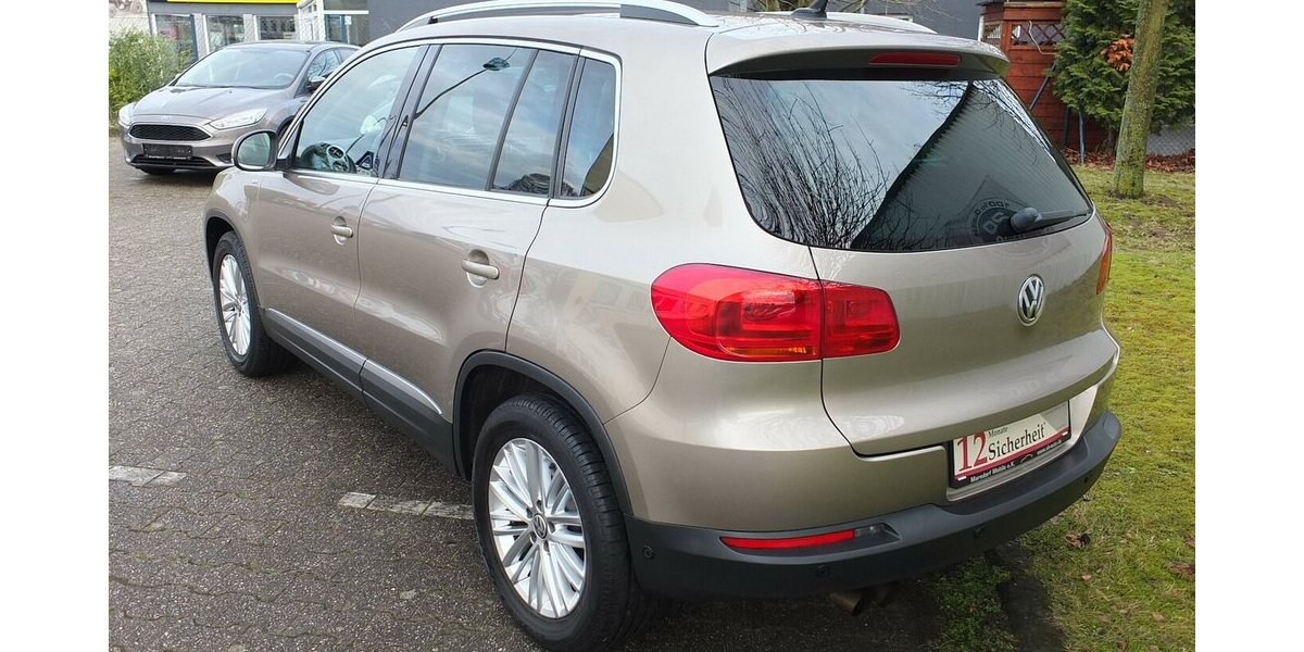 VW Tiguan WM26:CUP SPORT NAVI PARKPILOT TEMPOMAT 87.859 km 10.908 &euro; Köln 50858