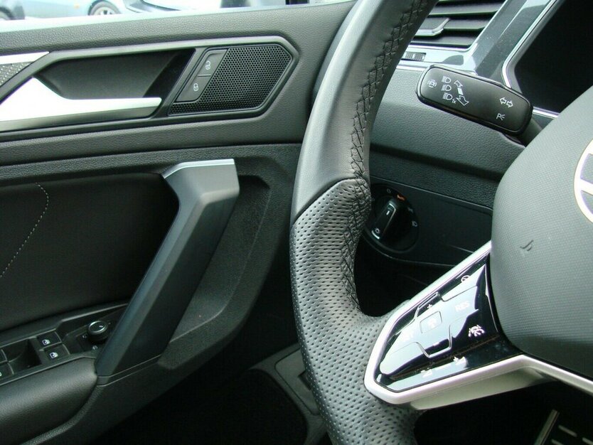 Tiguan 2.0TSI R-Line 4Motion 360° IQ-Light ACC