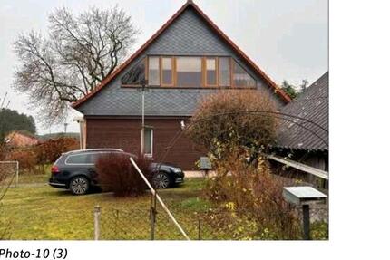 Meckl.Seenplatte Haus und Scheune incl. 2200qm Grundst.Fleeth zimmer