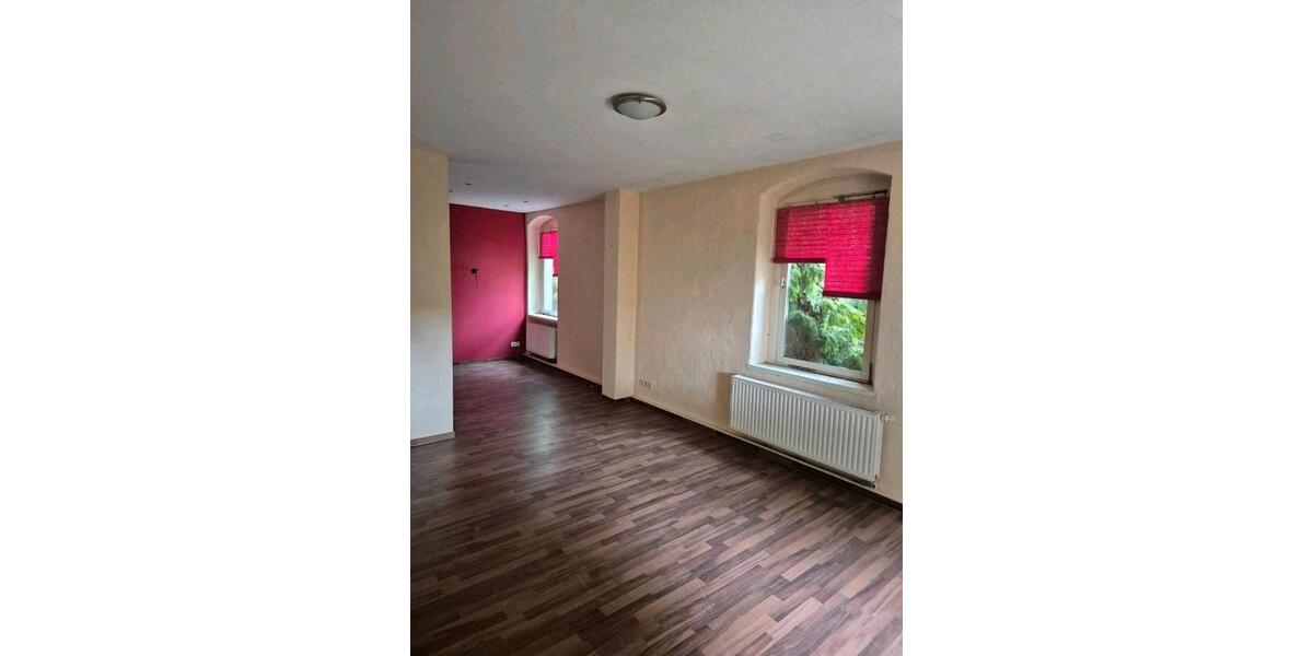 Mehrfamilienhaus, Wohnhaus Aue-Bad Schlema Bad Schlema - 10 Zimmer, 210 m&sup2;, 140.000&euro; | Angebot:26963031