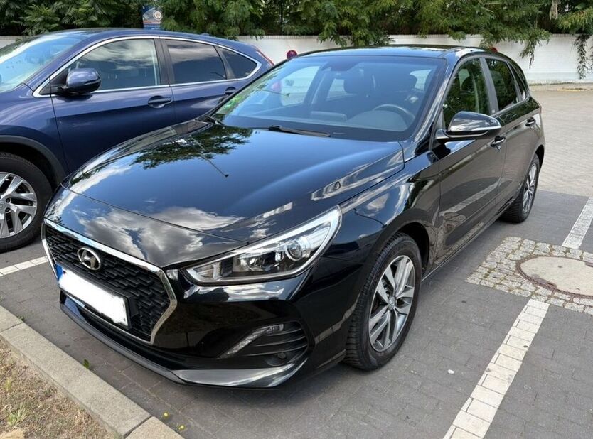 i30