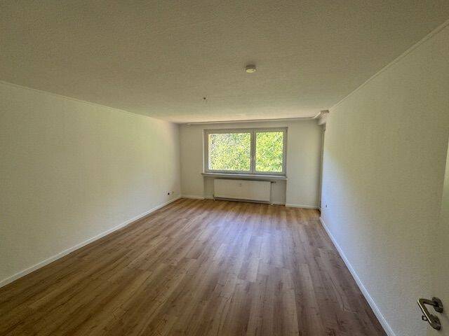 RESERVIERT! Renovierte und gepflegte 3-Zimmer Mietwohnung mit Balkon in Plettenberg