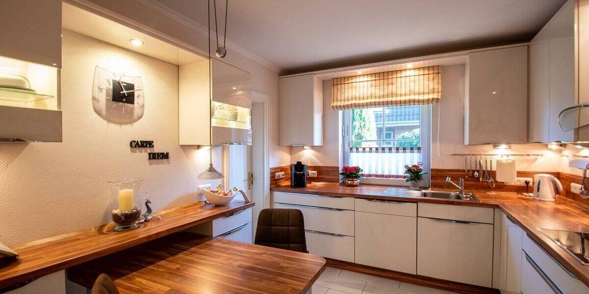 Mehrfamilienhaus, Wohnhaus Adendorf - 6 Zimmer, 217 m&sup2;, 680.000&euro; | Angebot:26176332
