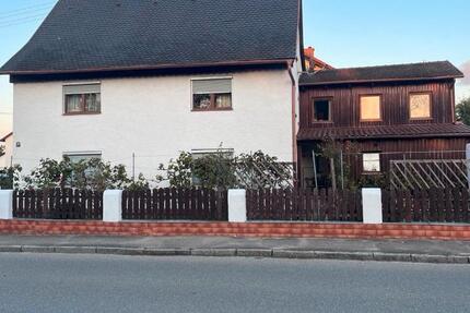 Mehrfamilienhaus mit 3 Wohnungen freistehend 7 zimmer