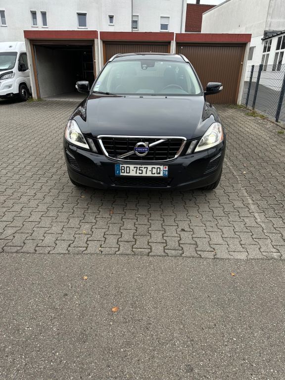 Volvo XC60 161.000 km 9.700 € Trossingen 78647