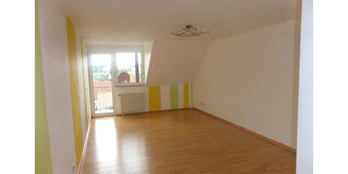Dachgeschoßwohnung Sulzbach-Rosenberg Rosenberg - 3 Zimmer, 105 m&sup2;, 550&euro; | Angebot:26414645
