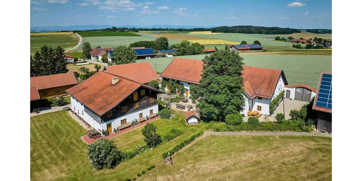 Bauernhaus, Landhaus Landau an der Isar Attenhausen - 2 Zimmer, 2 m&sup2;, 1.749.000&euro; | Angebot:26157405