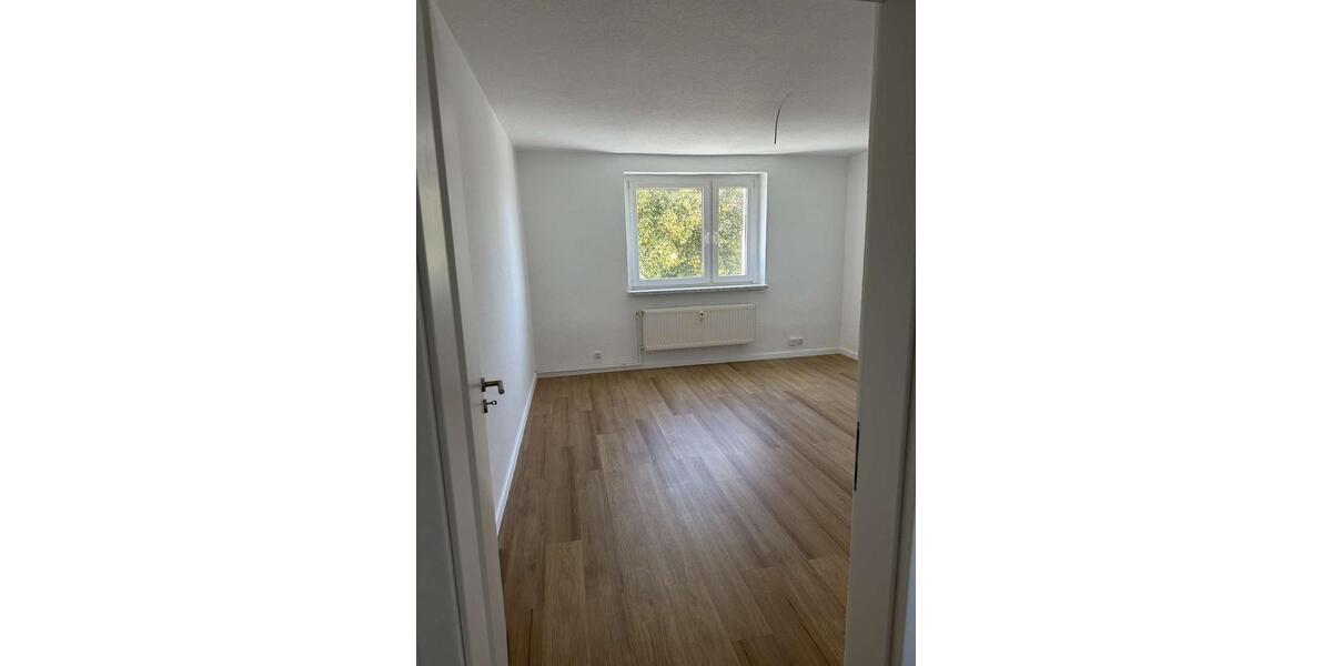 Etagenwohnung Ziesar - 4 Zimmer, 73 m&sup2;, 530&euro; | Angebot:23147724