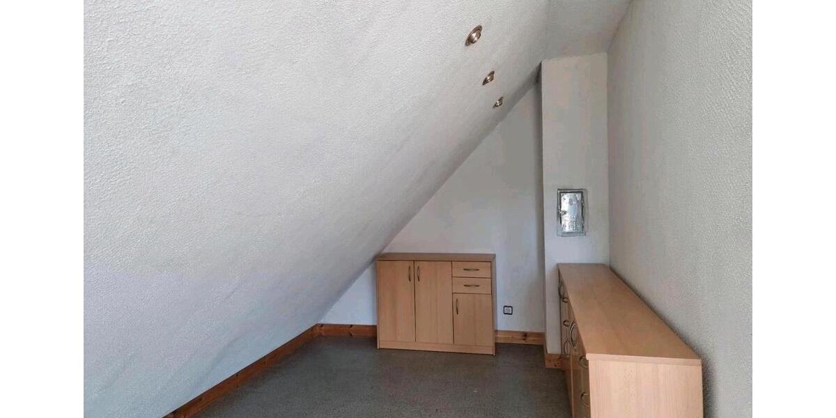 Doppelhaushälfte Neustadt an der Waldnaab - 5 Zimmer, 125 m&sup2;, 389.000&euro; | Angebot:27130735