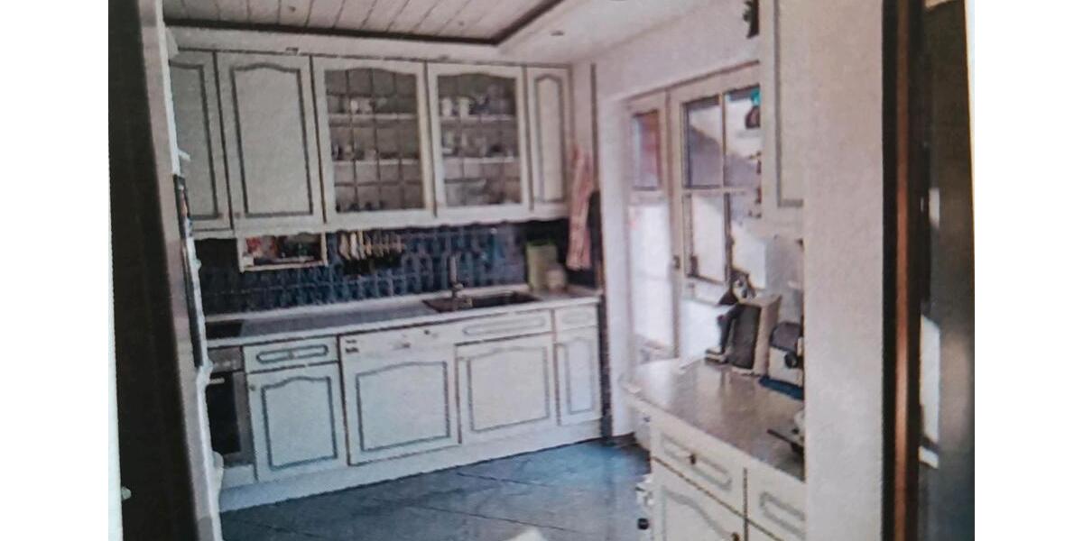 Einfamilienhaus Cuxhaven Groden - 8 Zimmer, 250 m&sup2;, 530.000&euro; | Angebot:27212317