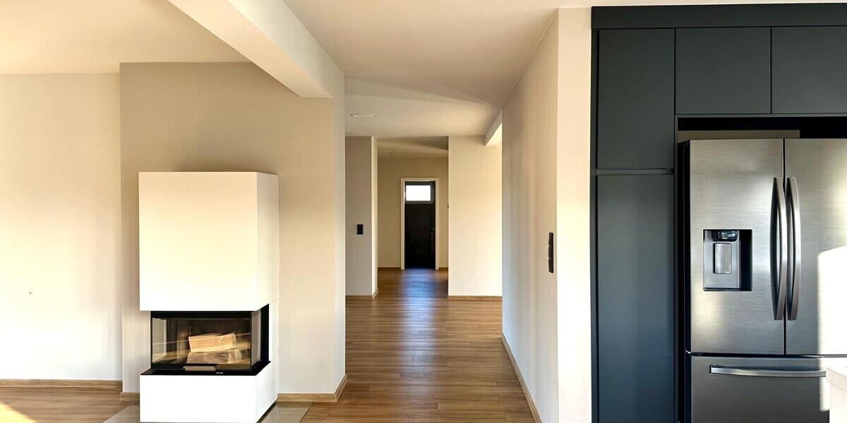 Jetzt Miete möglich! Winkelbungalow 5 km bis Neubrandenburg, Baujahr 2022, Doppelgarage, EBK,Carport - Einfamilienhaus Sponholz | Angebot:25929684