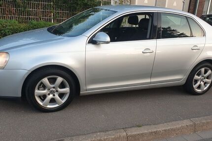 VW Jetta 150.000 km 2.990 &euro; Eschweiler 52249