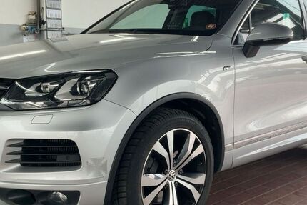 VW Touareg 181.482 km 11.900 &euro; Neumünster 24539