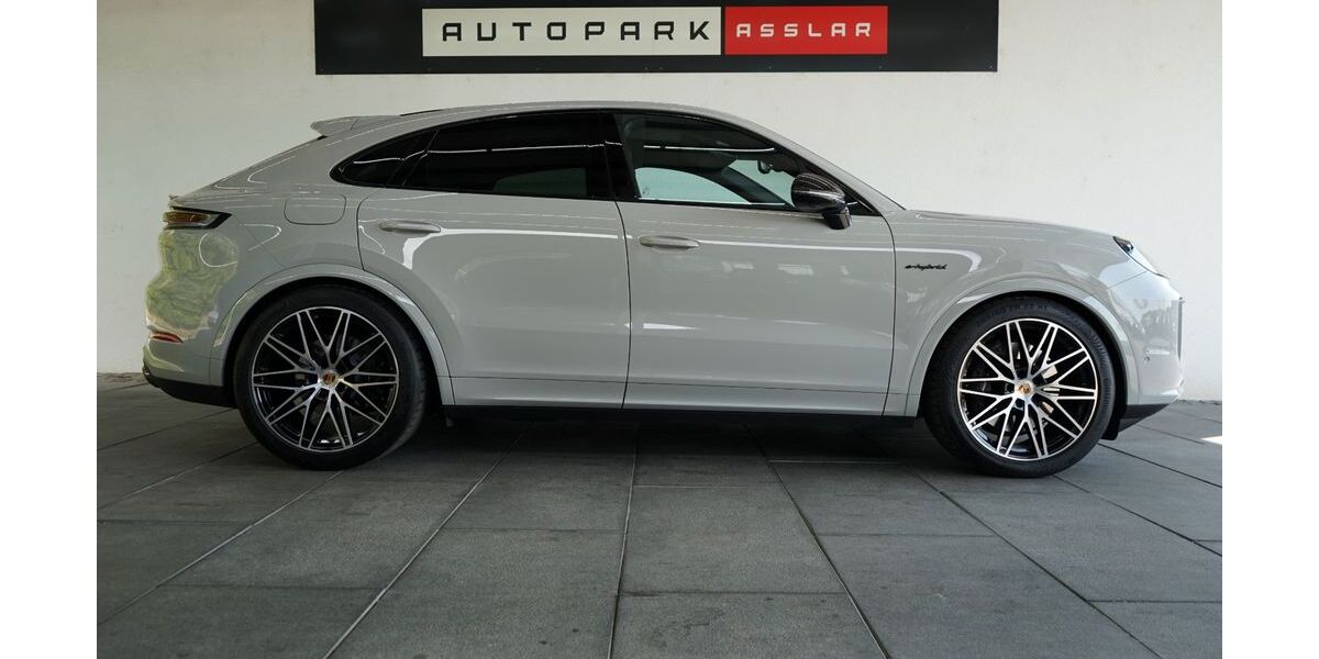 Porsche Cayenne 8.050 km 123.880 &euro; Asslar 35614