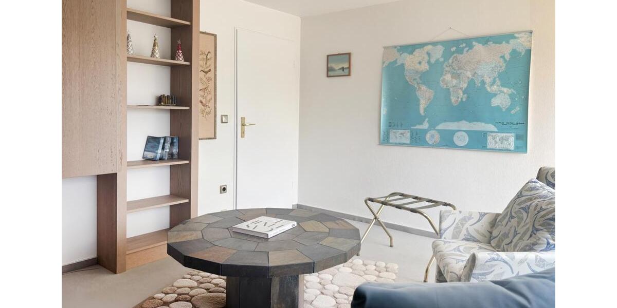 Dachgeschoßwohnung Wilhelmshaven Heppens - 4 Zimmer, 170 m&sup2;, 1.500&euro; | Angebot:22113522