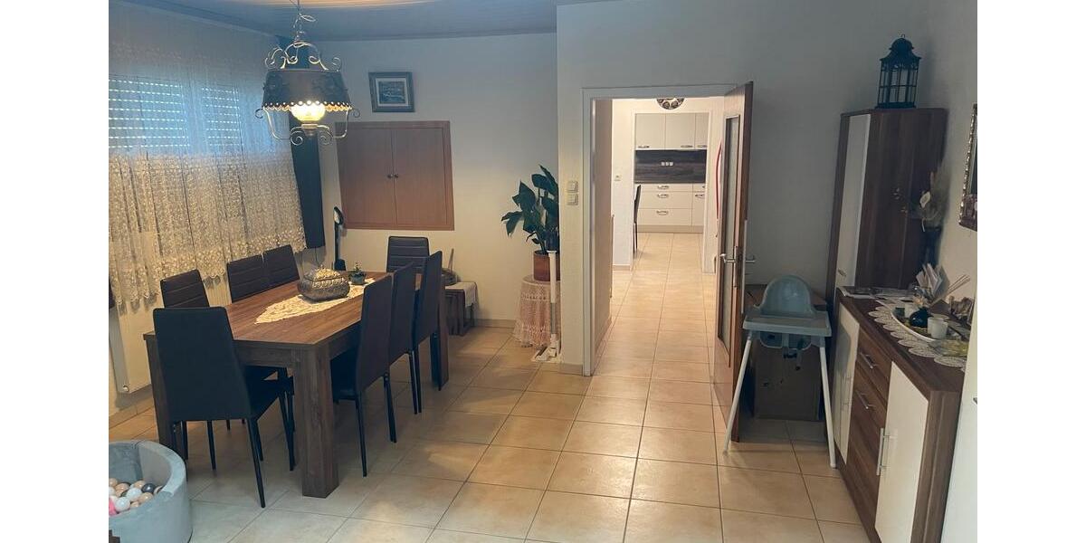 Reihenhaus Bad Dürkheim - 4 Zimmer, 150 m&sup2;, 480.000&euro; | Angebot:27043289