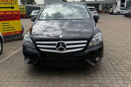 Mercedes B 180