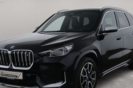 BMW iX1 15.604 km 44.900 &euro; Berlin 14057