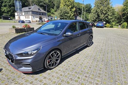 Hyundai i30 89.000 km 21.300 € Herrstein 55756
