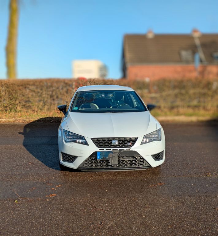 Seat Leon 190.000 km 12.000 € Rees 46459