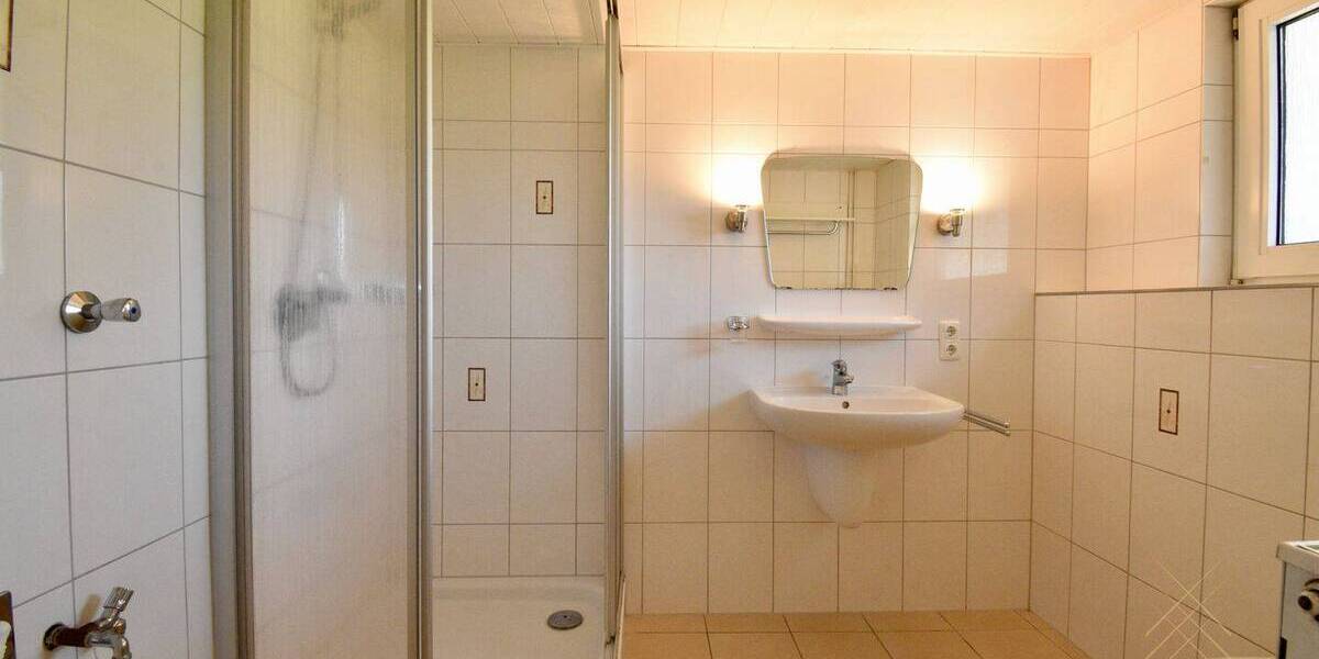 Mehrfamilienhaus, Wohnhaus Kempfeld - 7 Zimmer, 193 m&sup2;, 159.000&euro; | Angebot:26886603