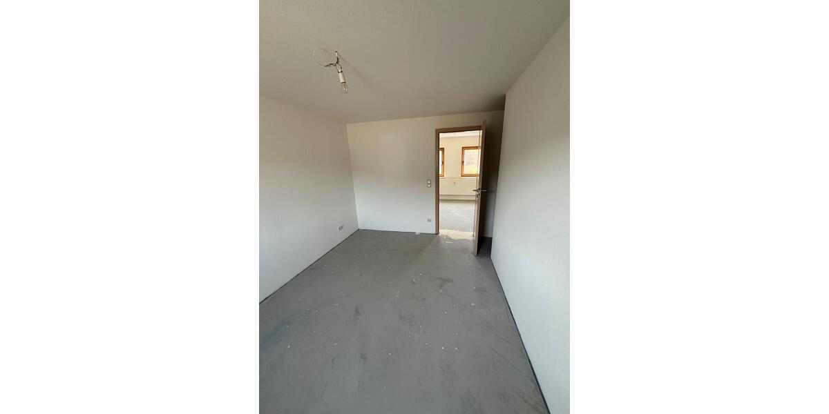 Etagenwohnung Schleusingen - 2 Zimmer, 48 m&sup2;, 500&euro; | Angebot:25865400