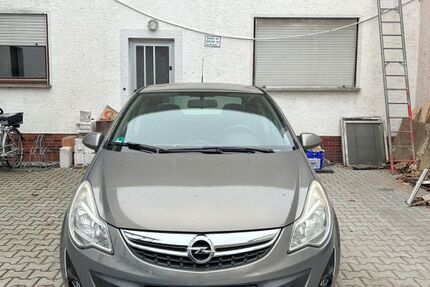 Opel Corsa 111.767 km 2.300 &euro; Ludwigshafen am Rhein 67071