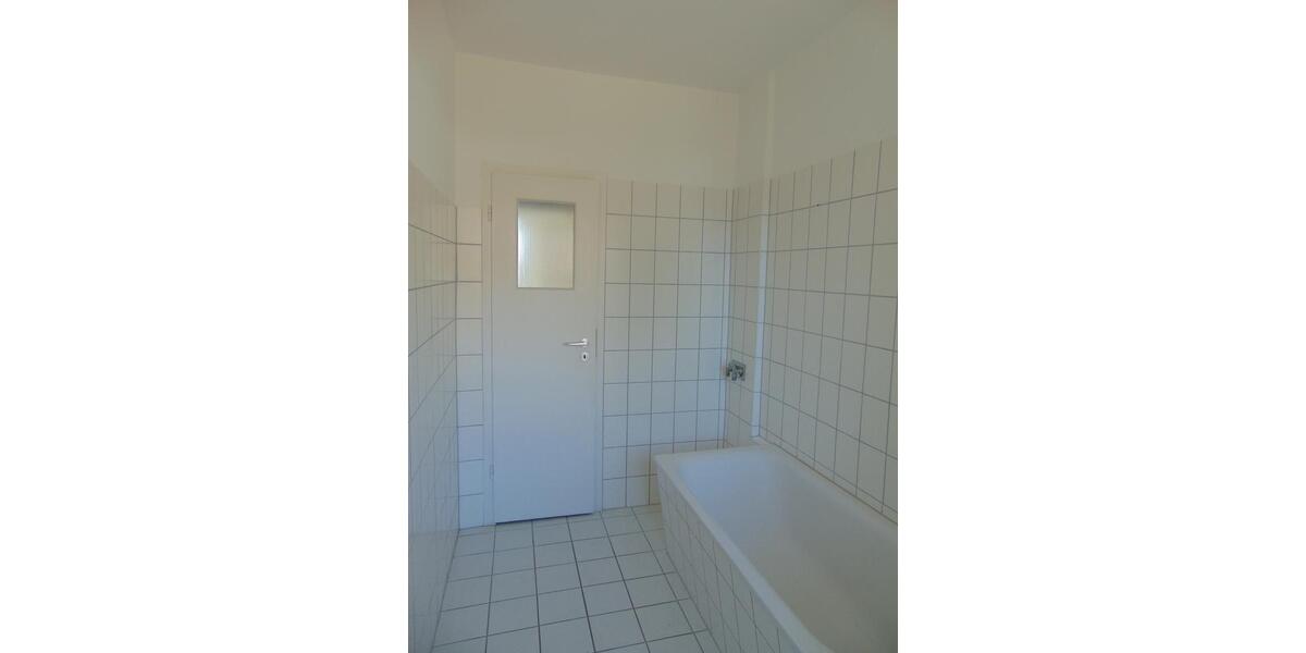 Etagenwohnung Sassnitz - 3 Zimmer, 64 m&sup2;, 385&euro; | Angebot:26351006