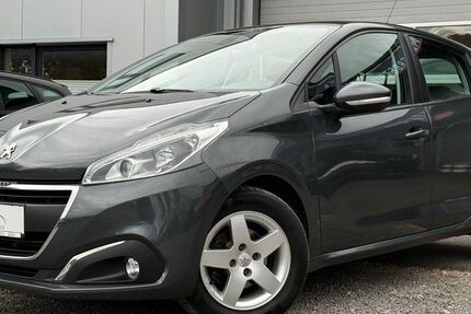 Peugeot 208 122.100 km 6.480 € Monschau 52156