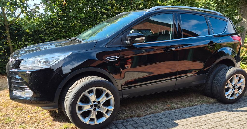 Ford Kuga 162.500 km 8.500 &euro; Eydelstedt 49406