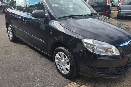 Skoda Fabia 151.000 km 3.999 &euro; Krefeld 47807