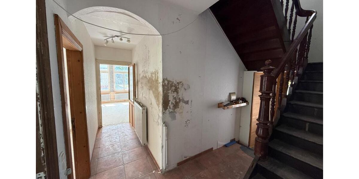 Einfamilienhaus Nordenham - 11 Zimmer, 189 m&sup2;, 199.000&euro; | Angebot:27096175