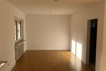 Attraktive 3-Zimmer Wohnung mit Balkon, Stellplatz in Neheim Rush