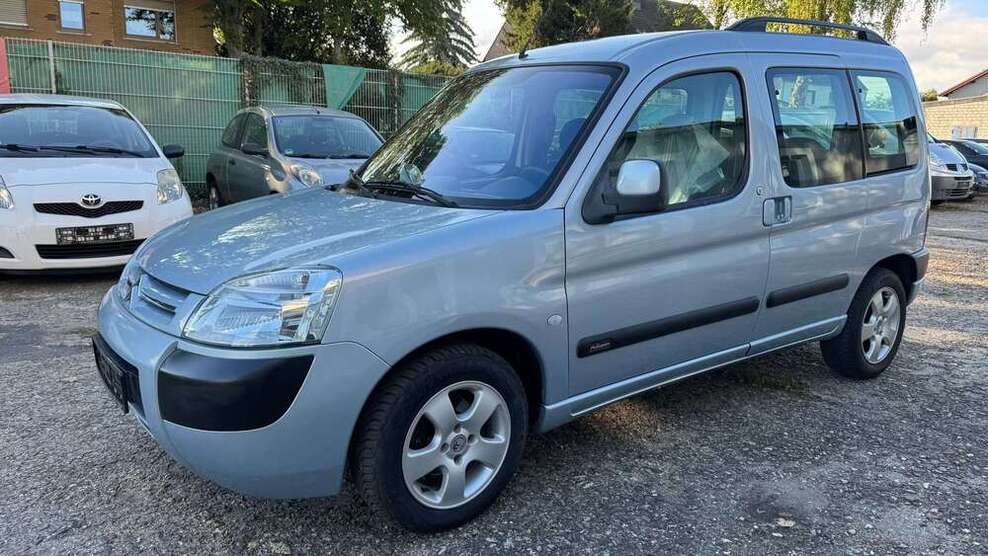 Citroen Berlingo 173.427 km 3.999 € Düren 52353