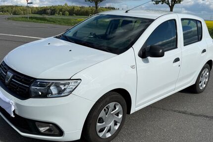 Dacia Sandero 81.000 km 6.490 &euro; Buchen-Hettingen 74722