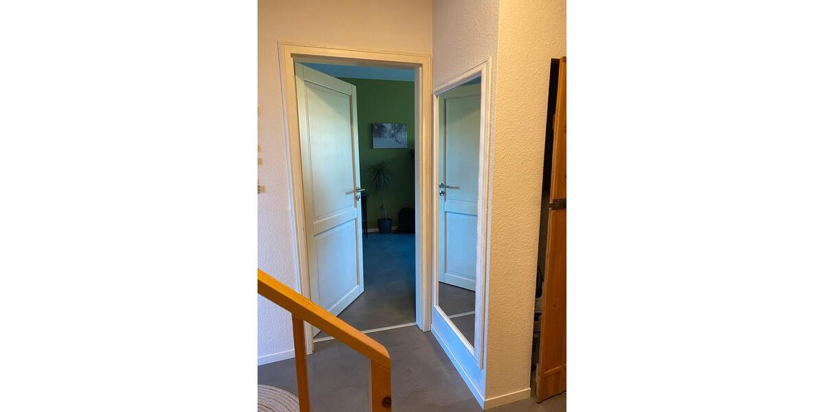 Dachgeschoßwohnung Lemgo - 4 Zimmer, 85 m&sup2;, 670&euro; | Angebot:26374142