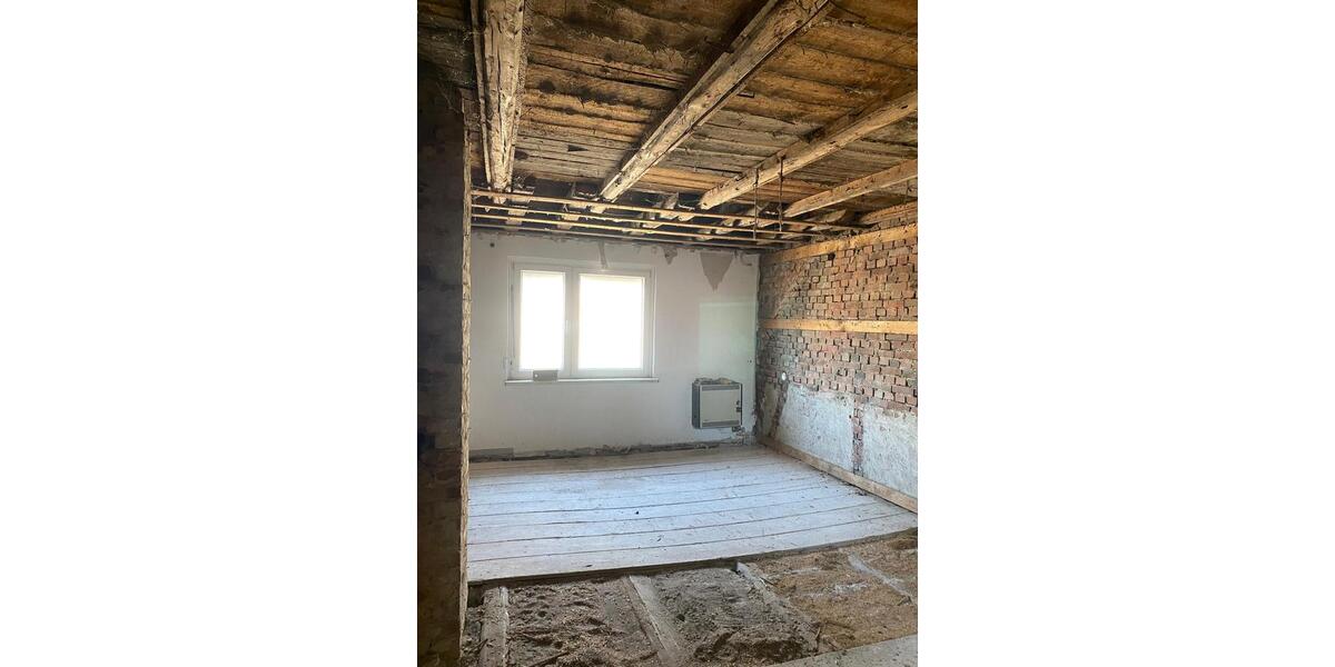 Einfamilienhaus Calbe (Saale) - 7 Zimmer, 130 m&sup2;, 55.000&euro; | Angebot:26808549