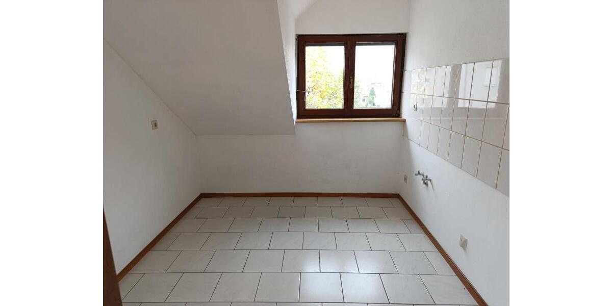 ObjNr:19777 - Sehr helles, leer stehendes 3-Fam. Haus (DHH) in guter Lage von Leimen; 6 zimmer