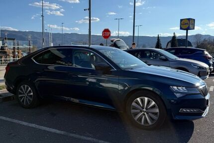 Skoda Superb 59.500 km 29.890 &euro; München 81541