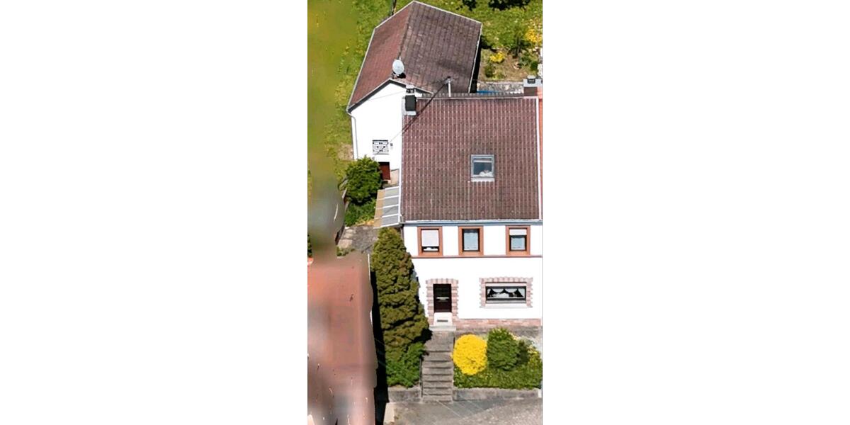 Doppelhaushälfte Gersheim - 7.5 Zimmer, 150 m&sup2;, 110.000&euro; | Angebot:26955336