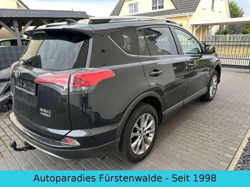 RAV 4